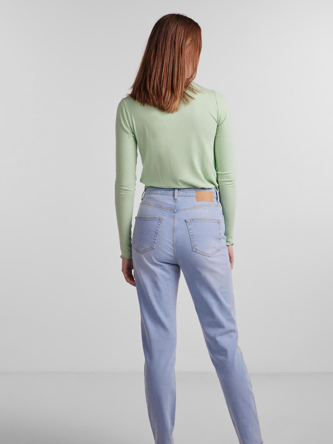 Pcleah High Waist MOM Jeans