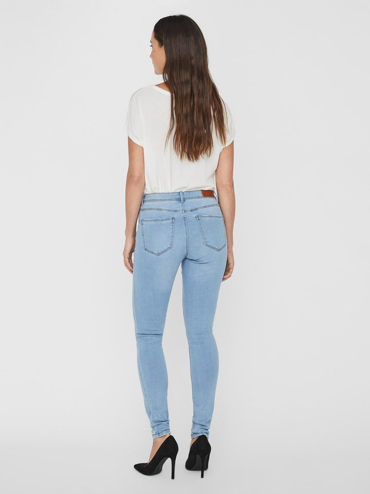 VMTANYA NORMAL WAIST SLIM FIT JEANS